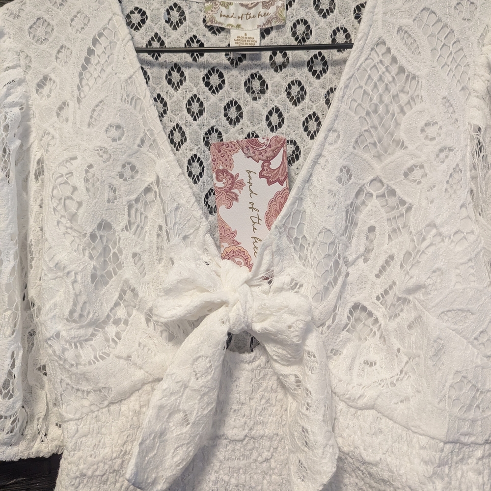 Band Of The Free White Lace Tie-Front Top NWT Crop Top Lace Small - Picture 8 of 10